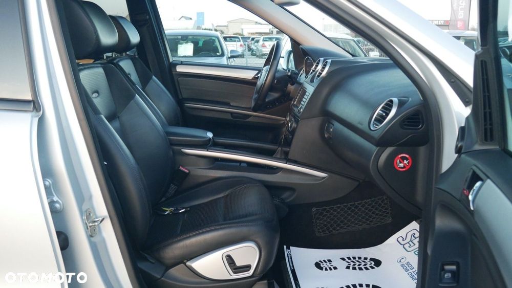Mercedes-Benz ML - 17