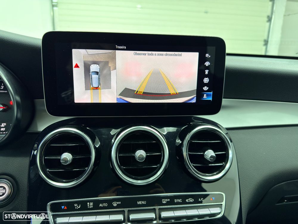 Mercedes-Benz GLC 220 d 4Matic 9G-TRONIC Exclusive - 29