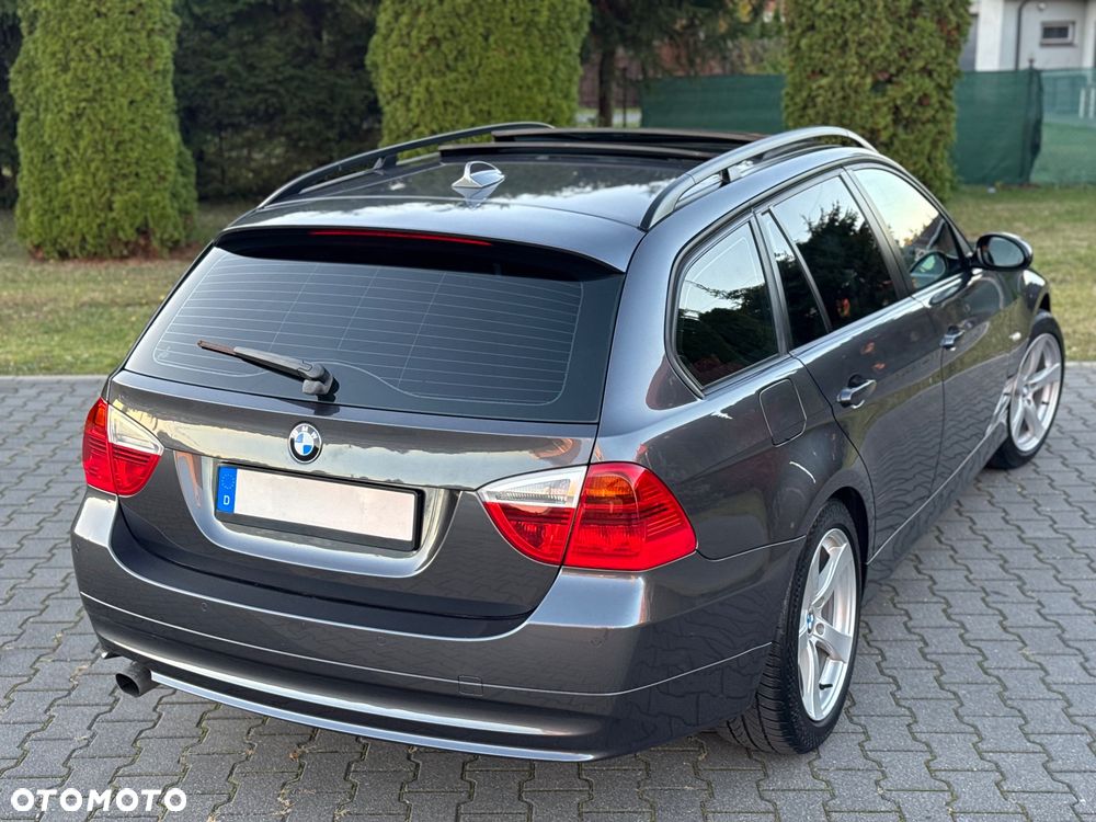 BMW Seria 3 318i - 24