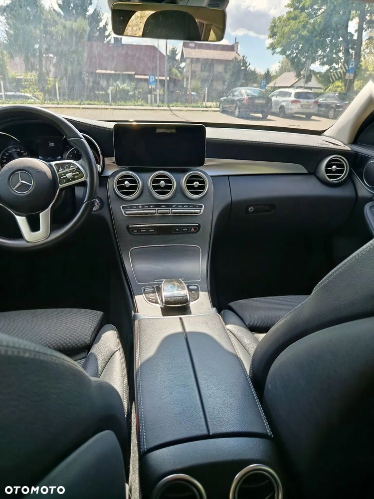 Mercedes-Benz Klasa C 300 9G-TRONIC Avantgarde - 11
