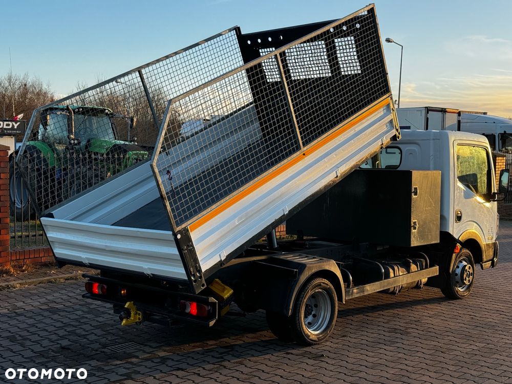 Nissan Cabstar 35.11 - 3