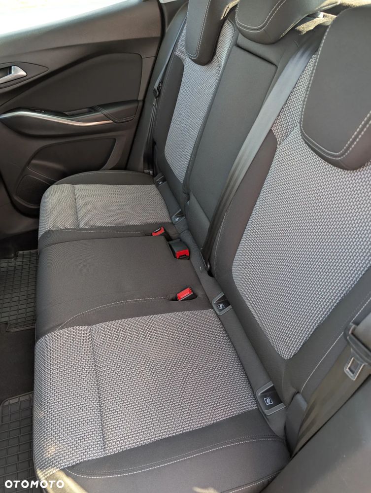 Opel Grandland X 1.2 Start/Stop Business Elegance - 12