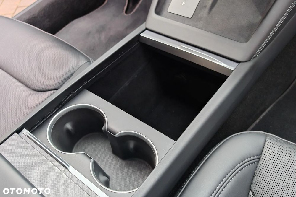 Tesla Model 3 Long Range AWD - 22