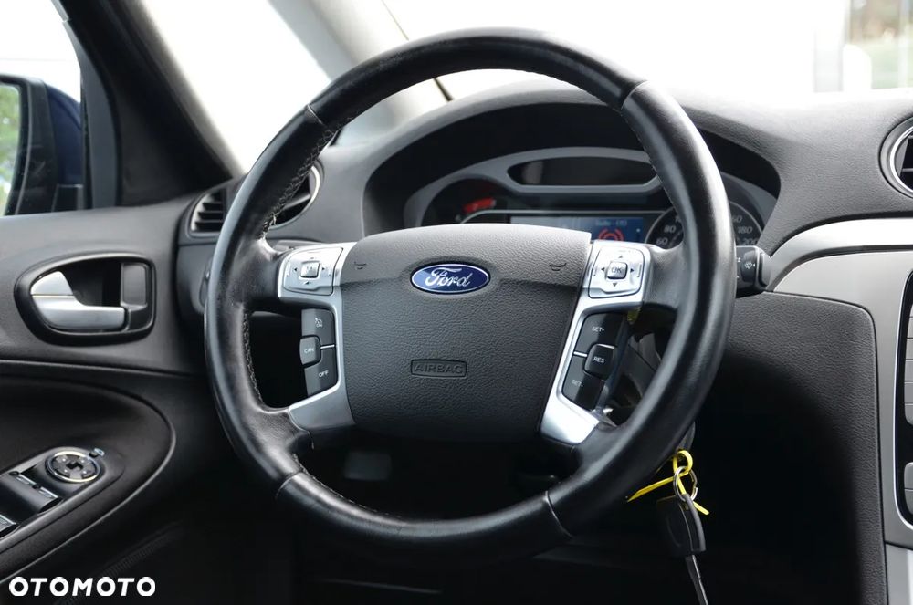 Ford S-Max 2.0 Ambiente - 31