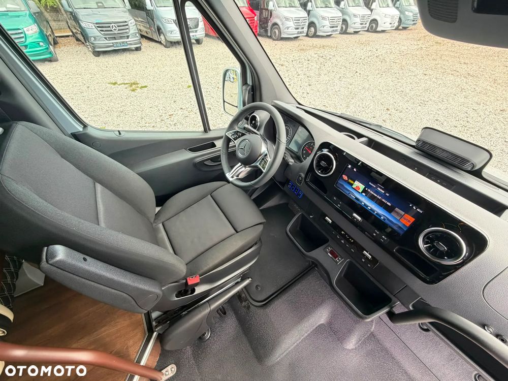 Mercedes-Benz Sprinter 519 - 17