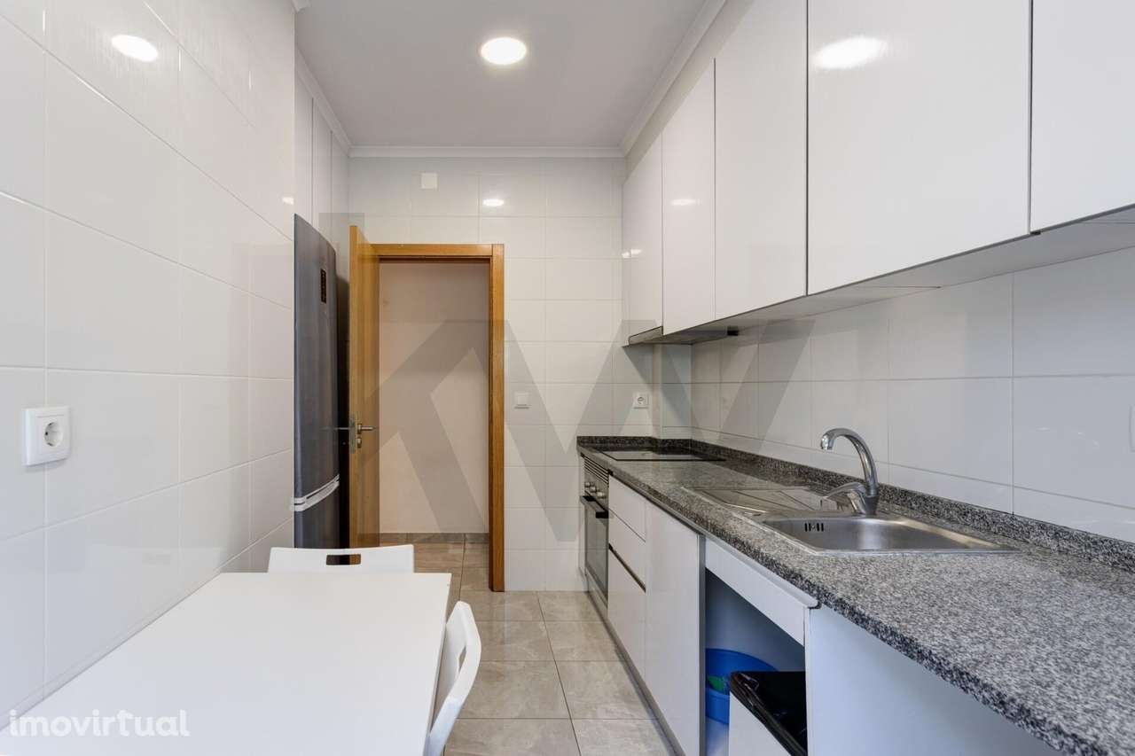 Apartamento T1 no centro de Camarate - Totalmente remodelado - Grande imagem: 2/13