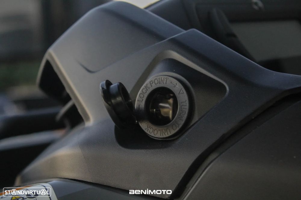 Can-Am Outlander MAX 700 DPS - 12