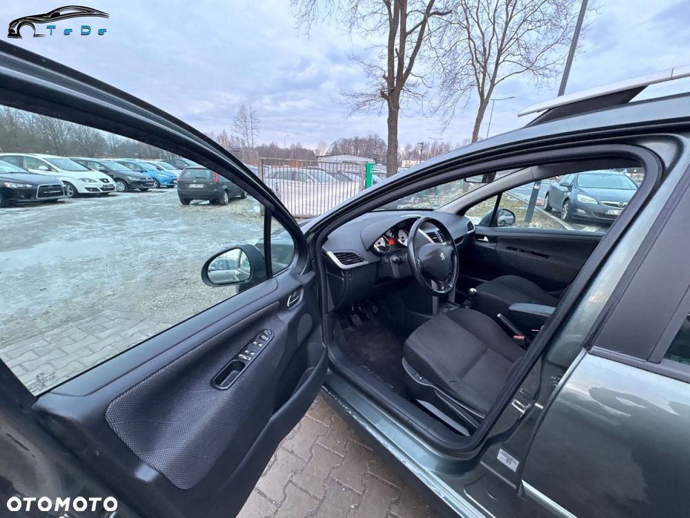 Peugeot 207 1.6 VTi Premium - 23