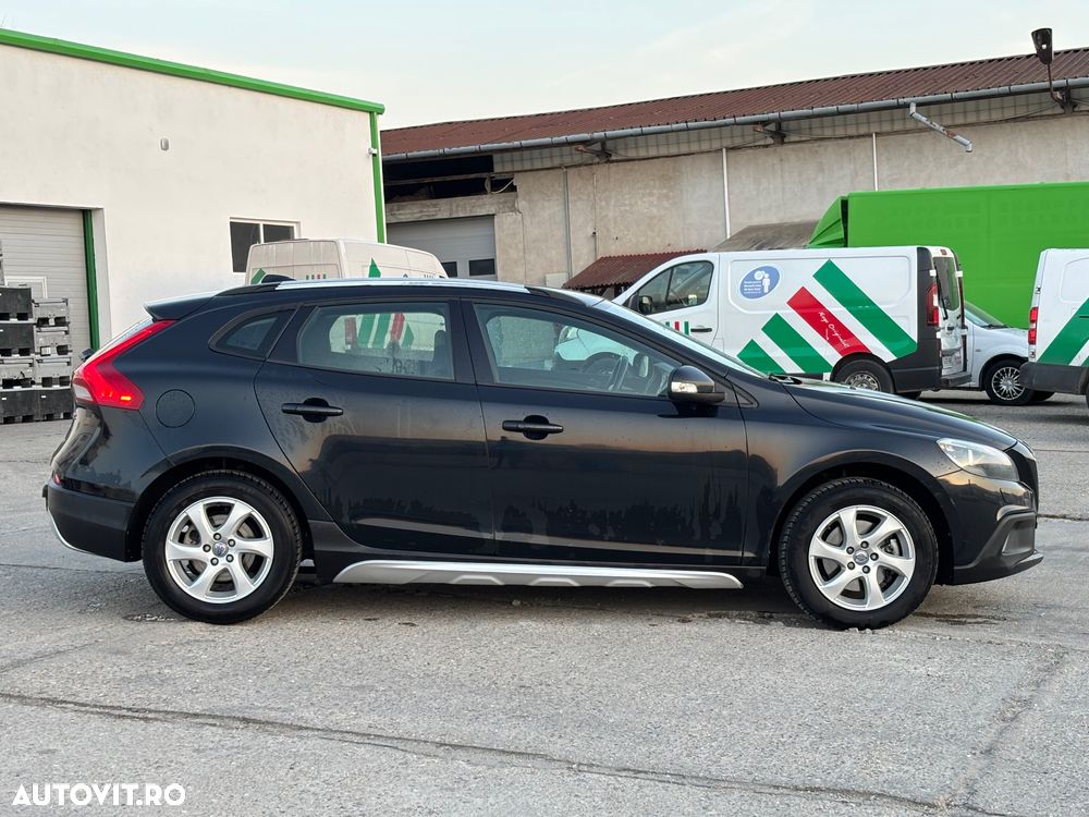 Volvo V40 D2 Basic - 2