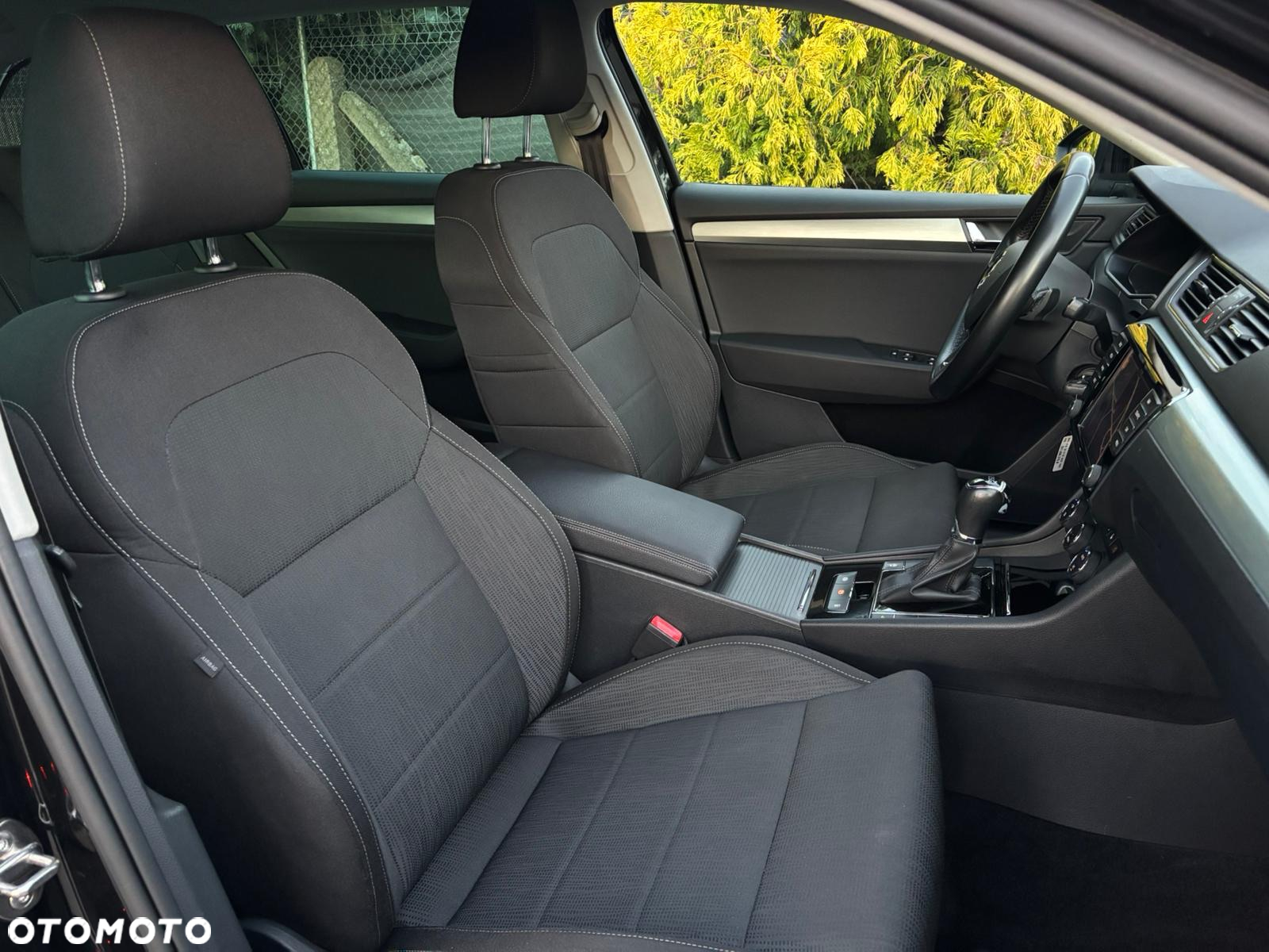 Skoda Superb 2.0 TDI DSG Premium Edition - 14