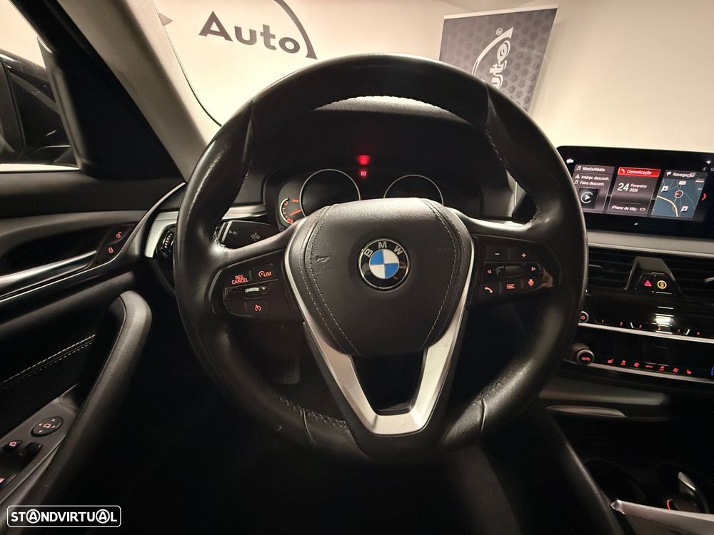 BMW 520 d Line Luxury Auto - 33