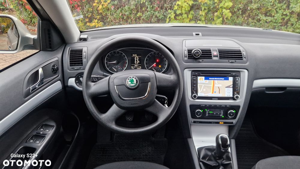 Skoda Octavia 1.6 TDI DPF Ambition Green tec - 9