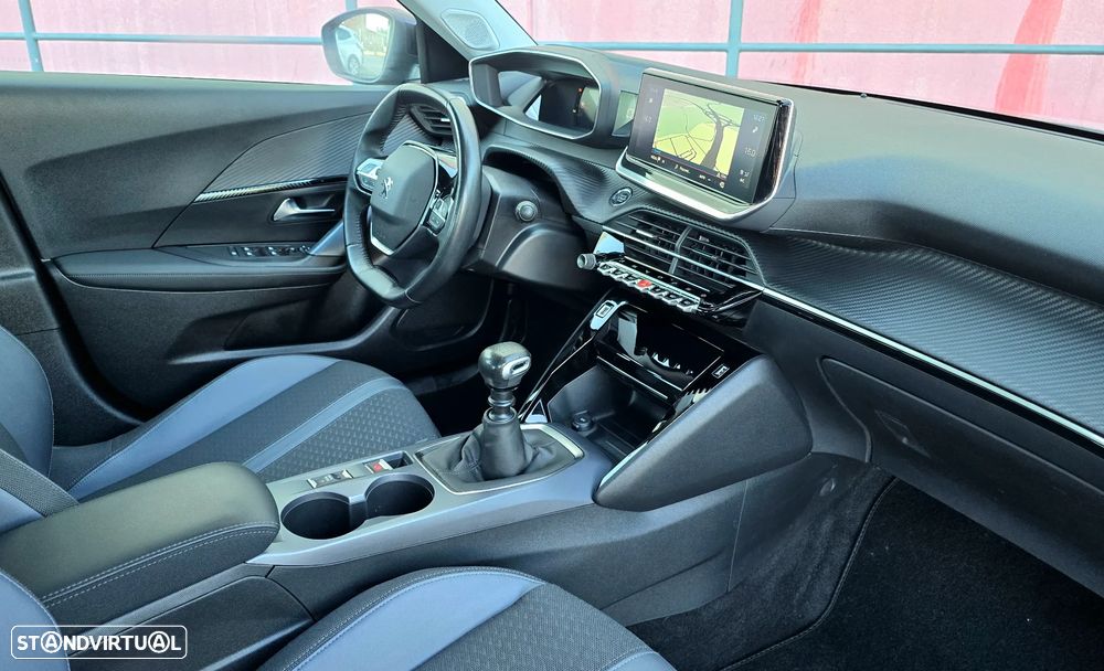 Peugeot 2008 PureTech 130 GPF Stop&Start Allure - 23