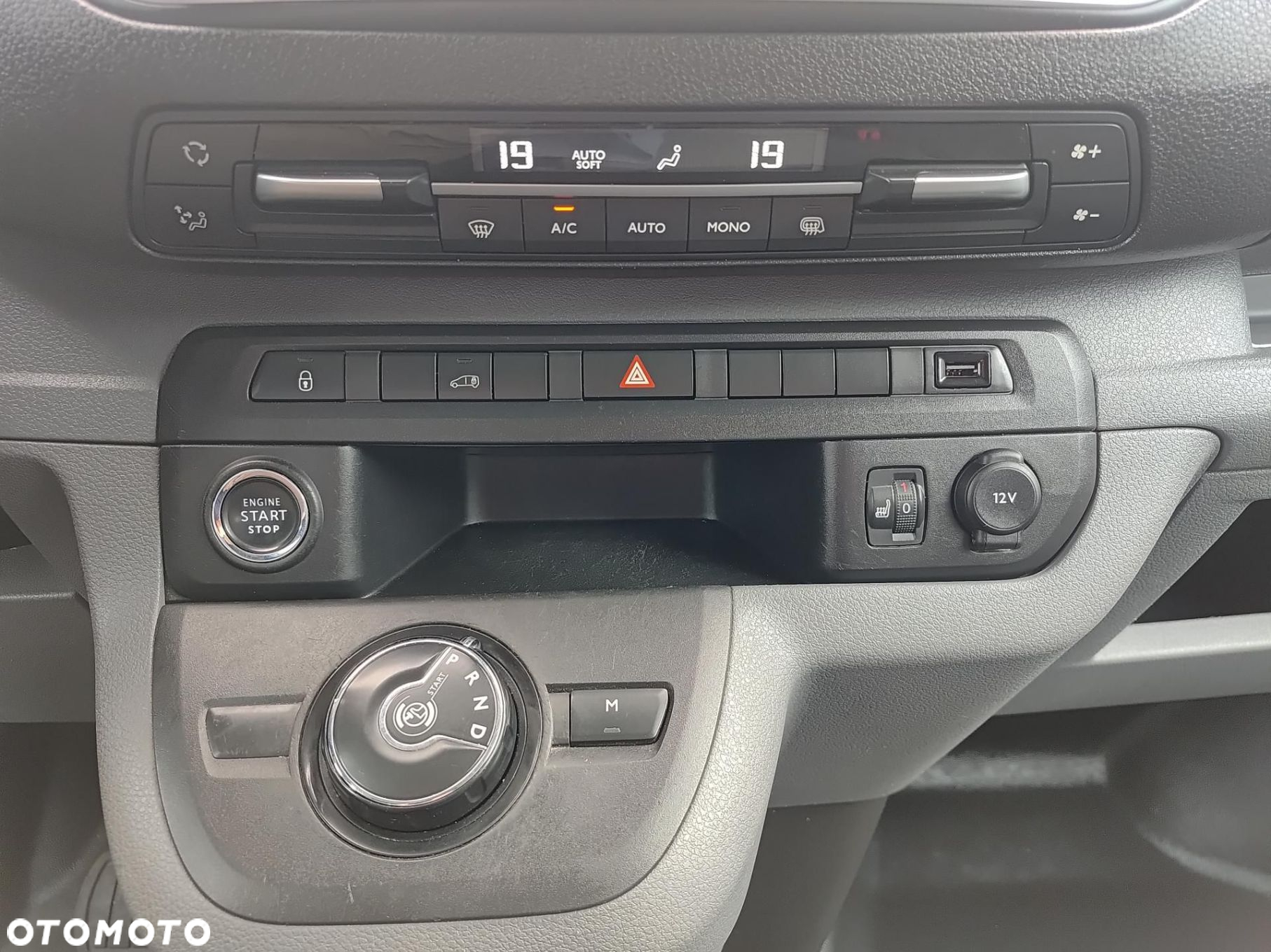 Opel Vivaro - 27