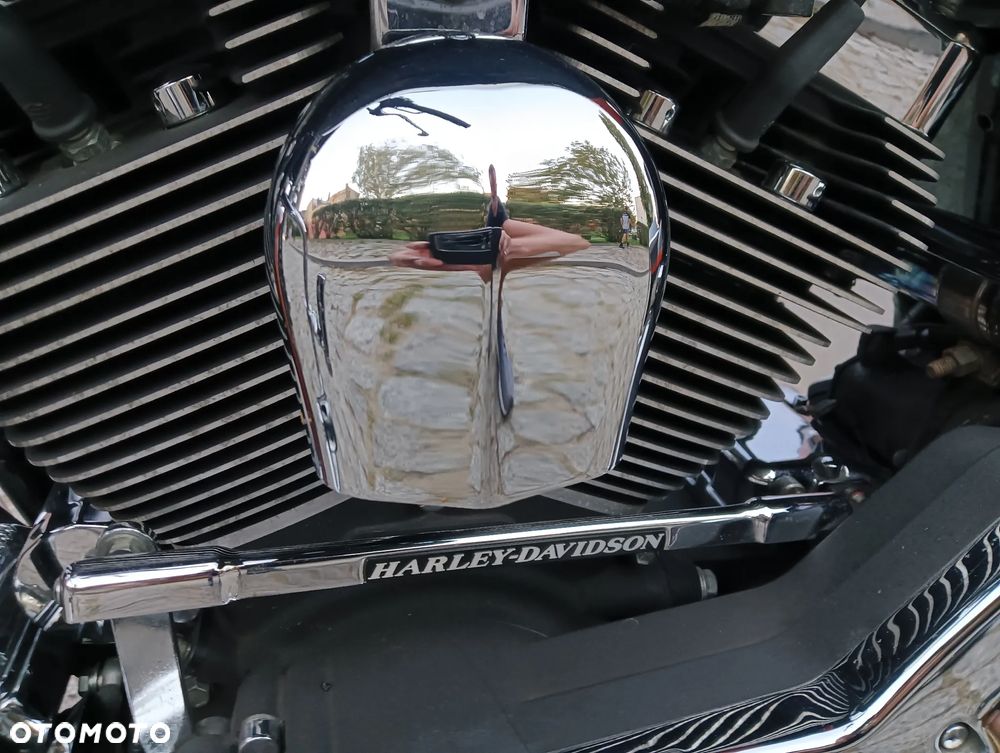 Harley-Davidson Touring Road King - 31