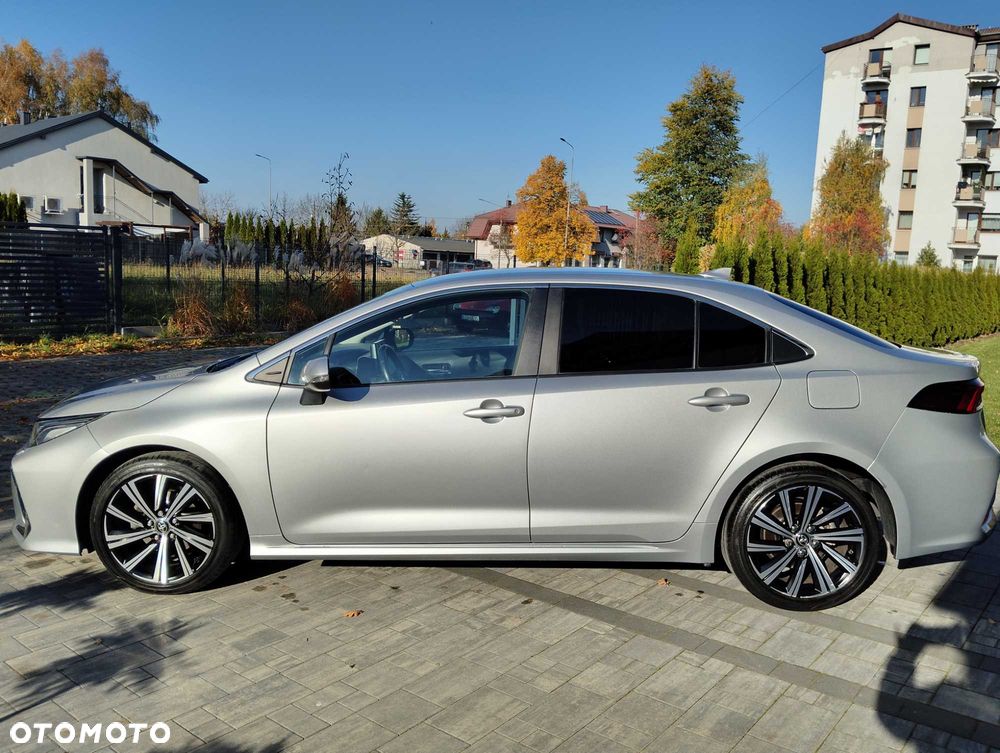 Toyota Corolla - 4