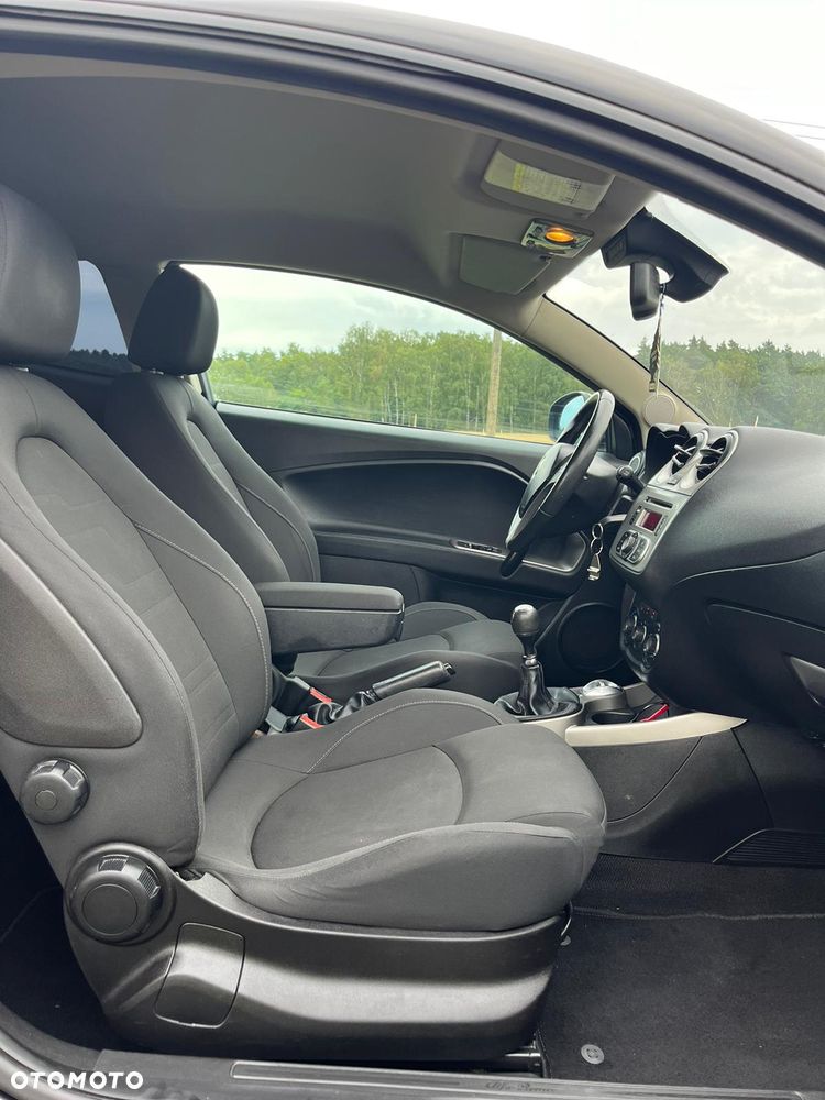 Alfa Romeo Mito - 12