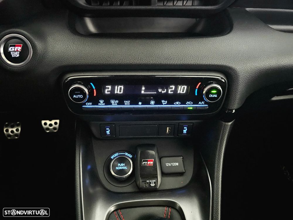 Toyota GR Yaris WRC Triple Edition - 53