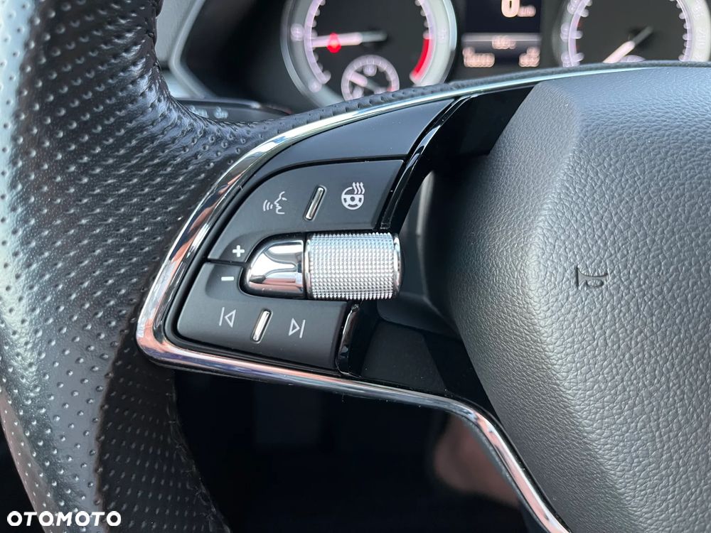 Skoda Superb 2.0 TDI SCR Ambition - 18