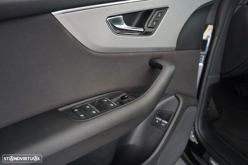 Audi Q8 55 TFSIe quattro Tiptronic competition plus - 32