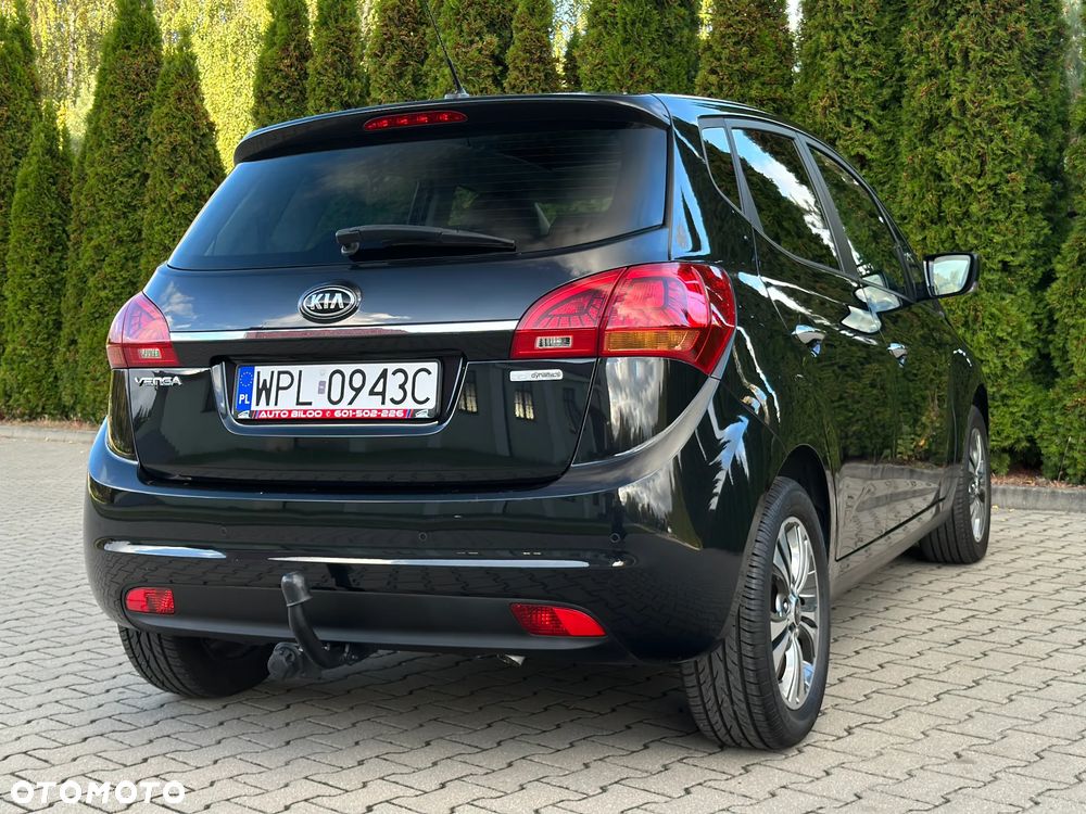 Kia Venga - 30
