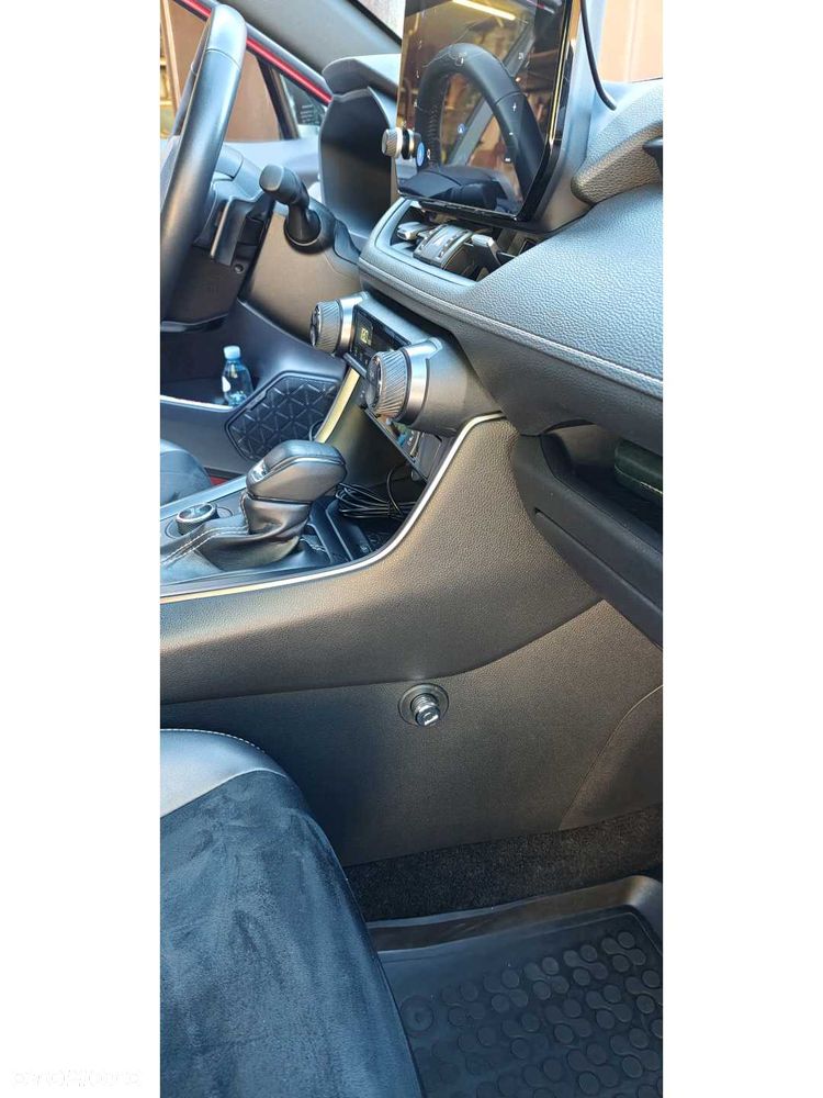 Toyota RAV4 - 12