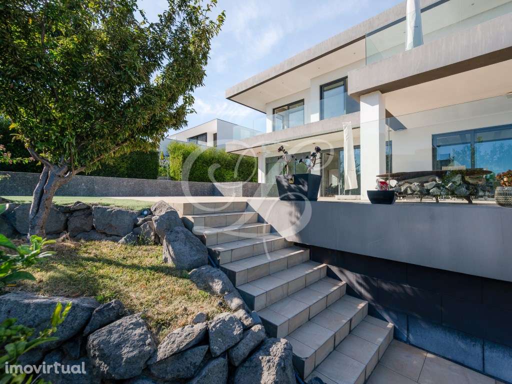 Moradia T8 c/Piscina | Queijas - Grande imagem: 5/60