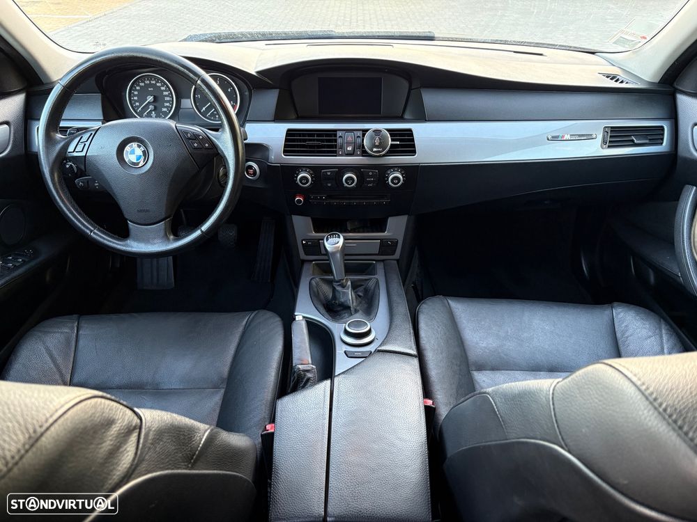 BMW 520 d Executive - 17