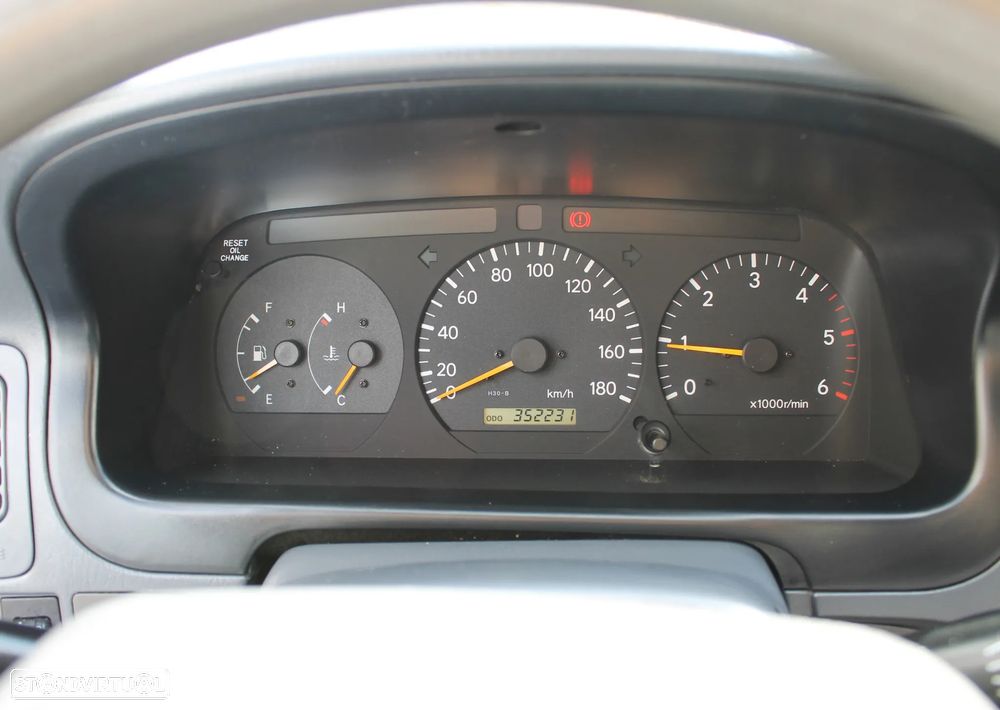Toyota Haice 2.5 D4D - 9