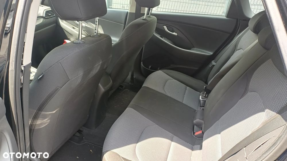 Hyundai i30 1.0 T-GDI 48V-Hybrid Connect & Go - 10