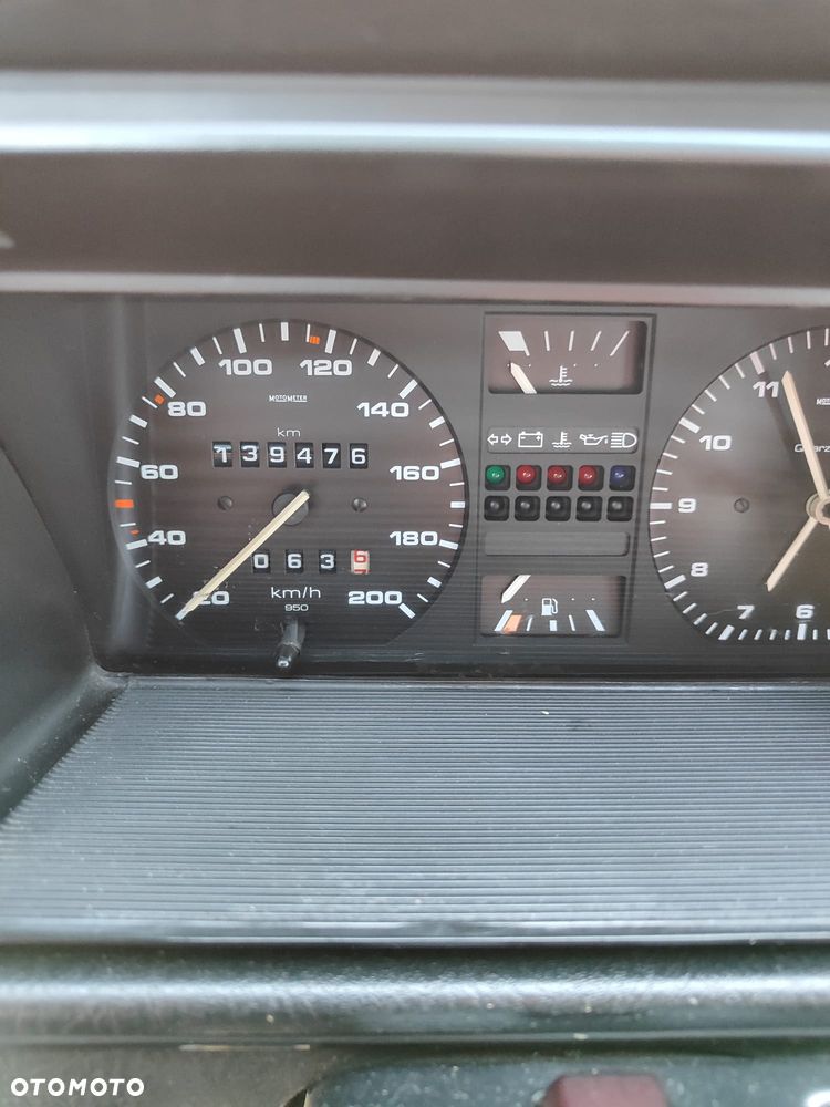 Volkswagen Golf 1.6 CL - 7