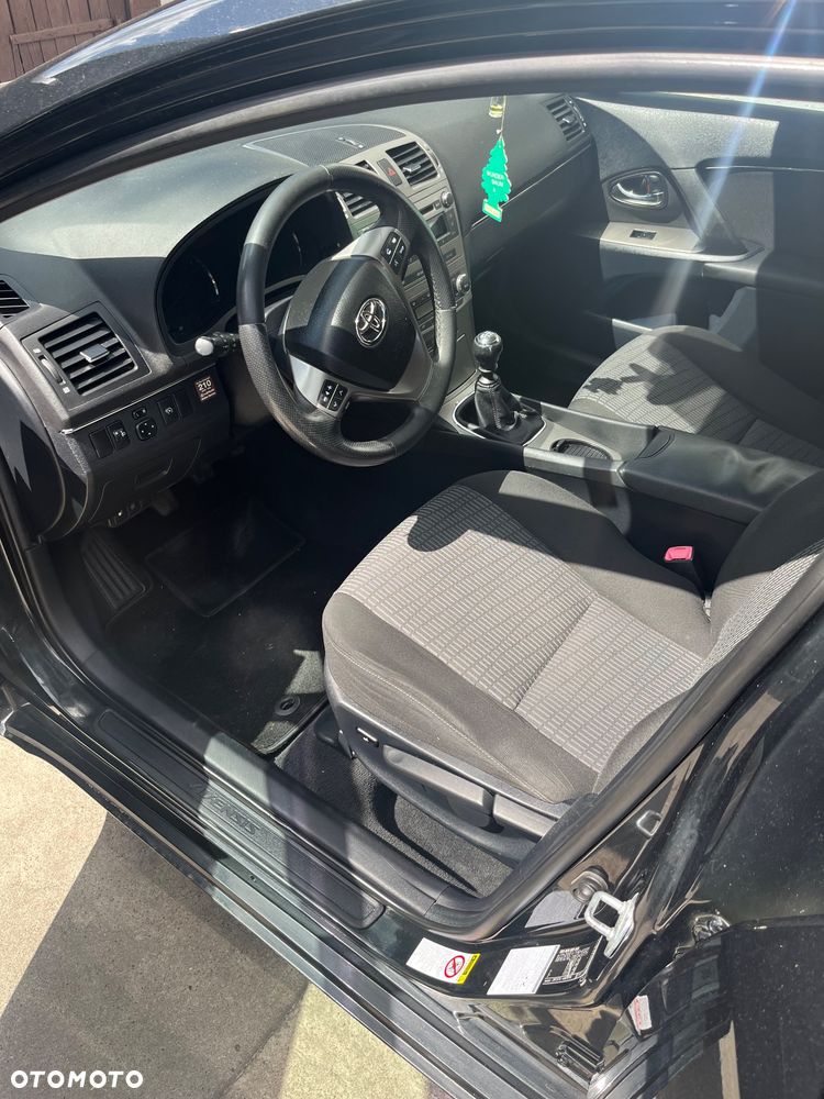 Toyota Avensis 1.8 Edition - 8
