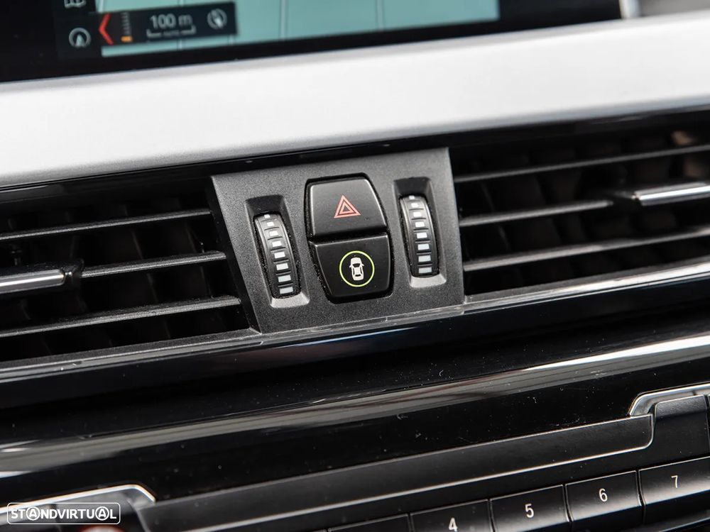 BMW X1 16 d sDrive Line xLine - 21