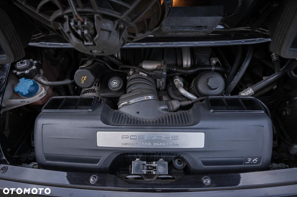 Porsche 911 Carrera PDK - 35