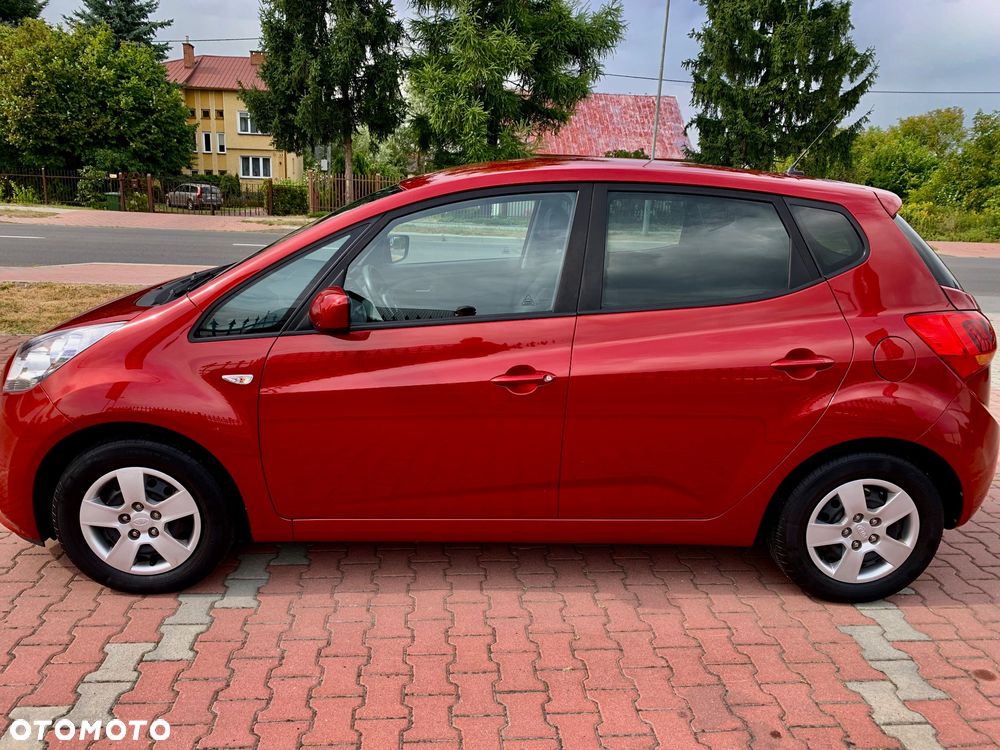 Kia Venga 1.4 CVVT UEFA EURO 2016 - 5