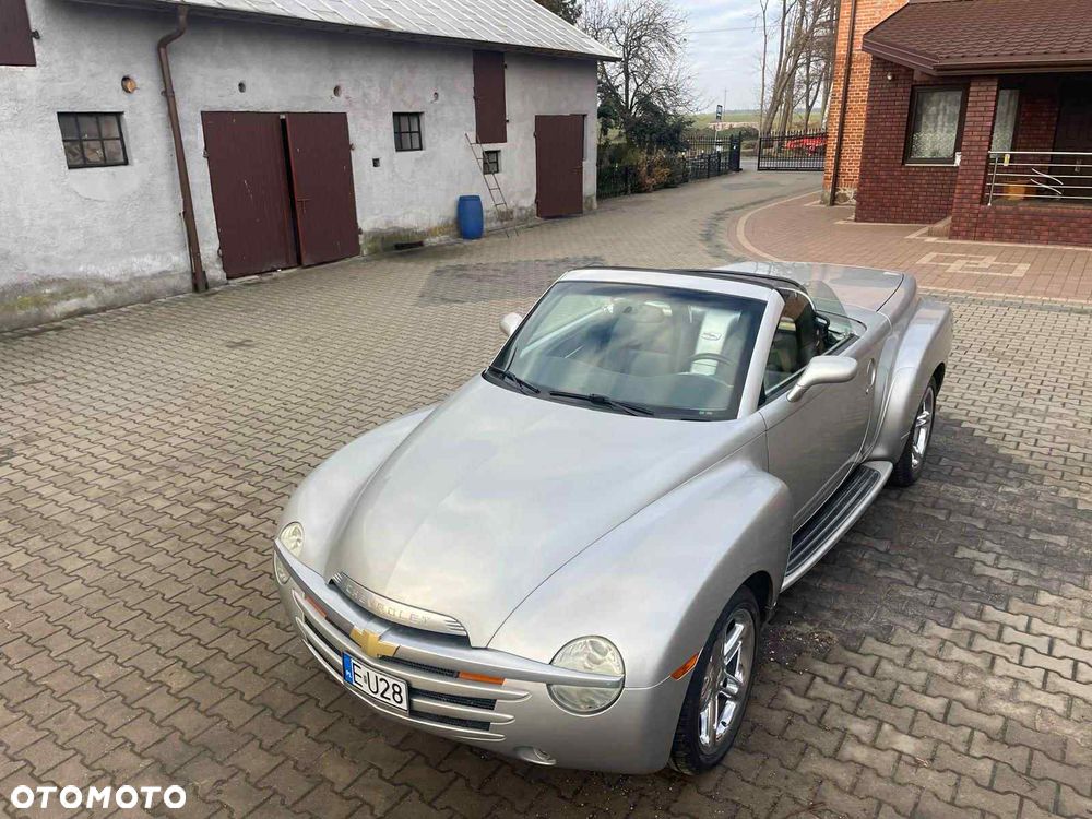 Chevrolet SSR - 8