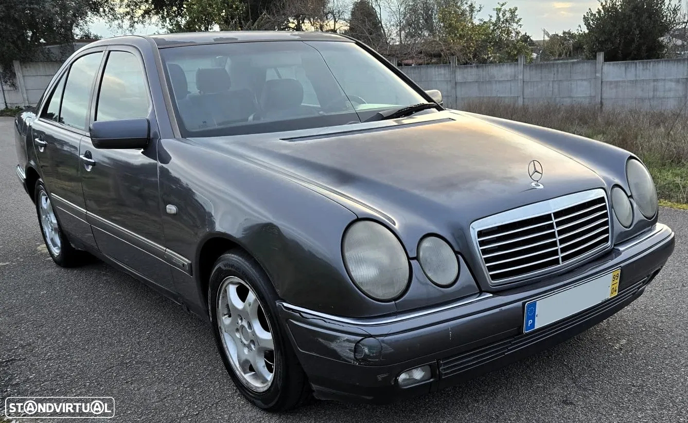 Mercedes-Benz E 220 - 3