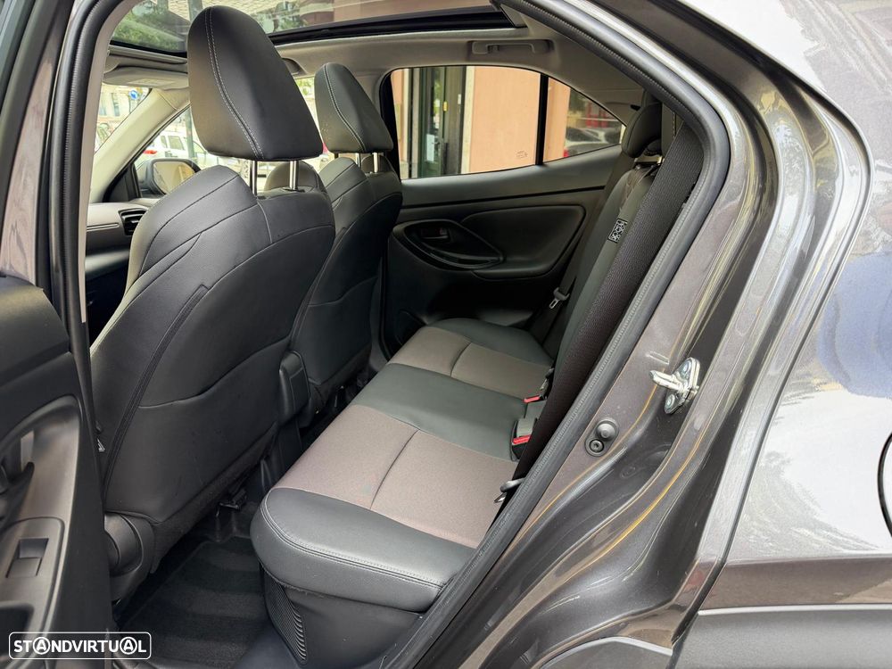 Toyota Yaris Cross 1.5 HDF Luxury - 25