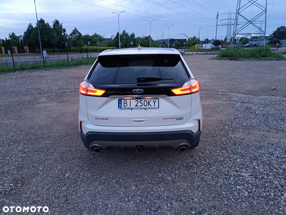 Ford Edge - 8