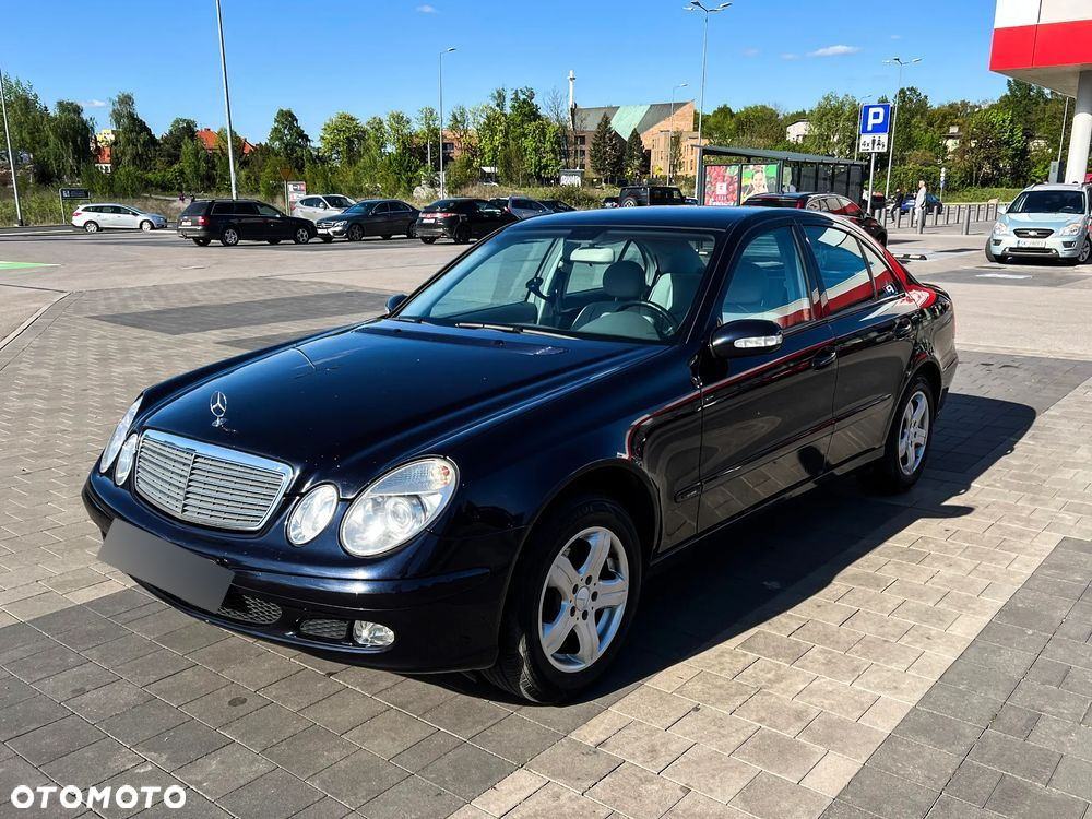 Mercedes-Benz Klasa E 200 Kompressor T Classic - 31