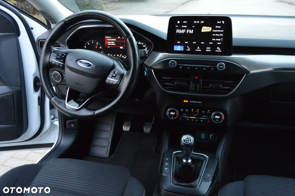 Ford Focus 1.5 EcoBoost STart-Stopp-System TITANIUM - 16