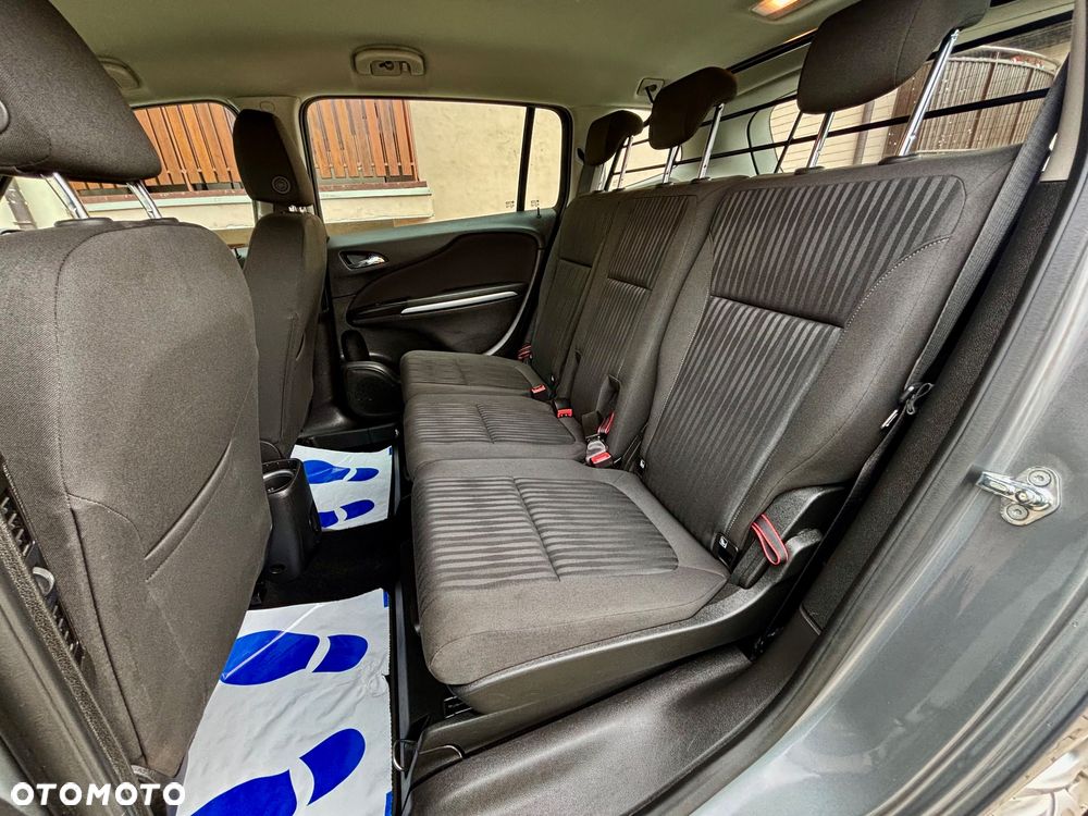 Opel Zafira - 28