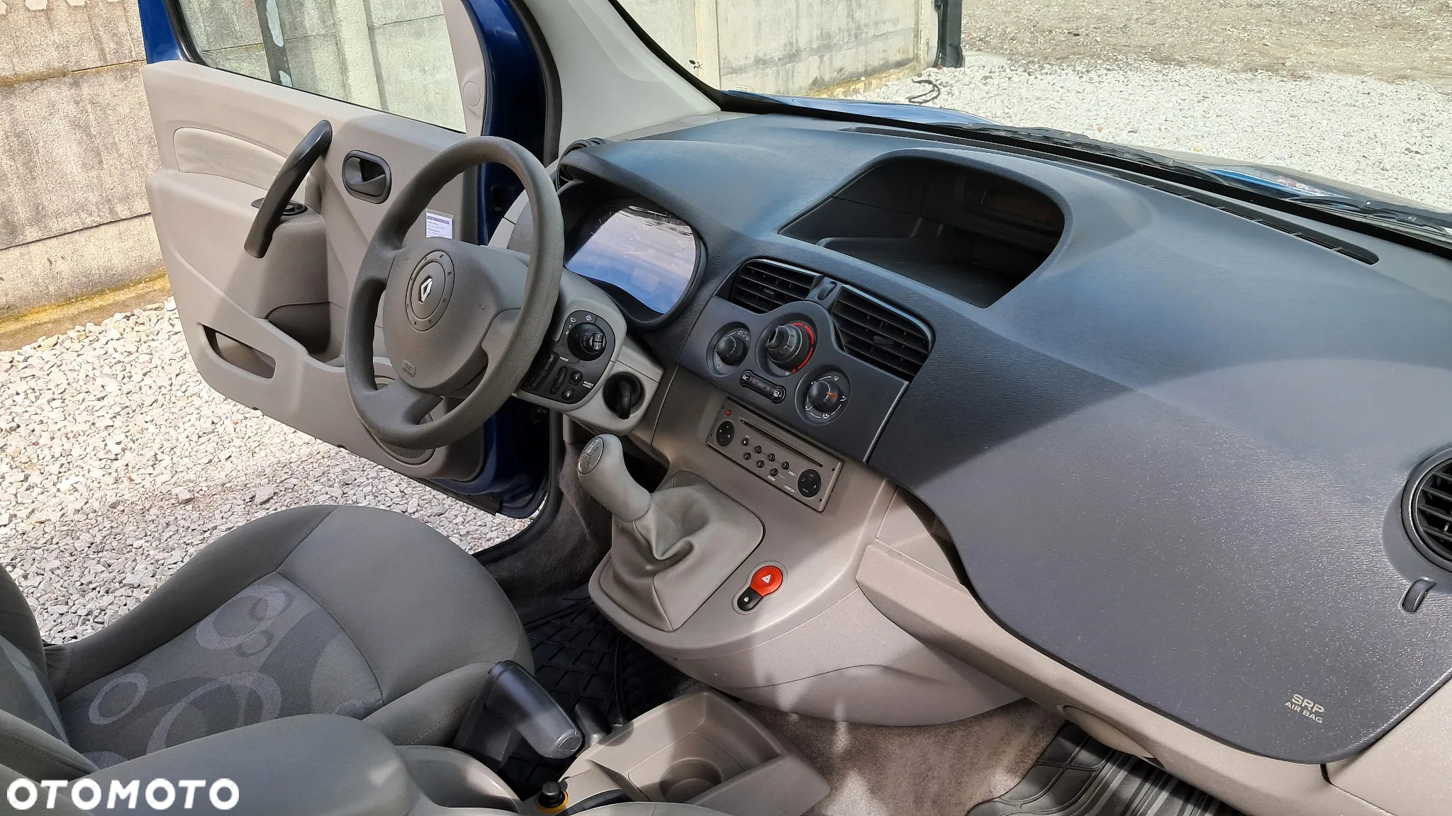 Renault Kangoo 1.6 8V Happy Family - 27
