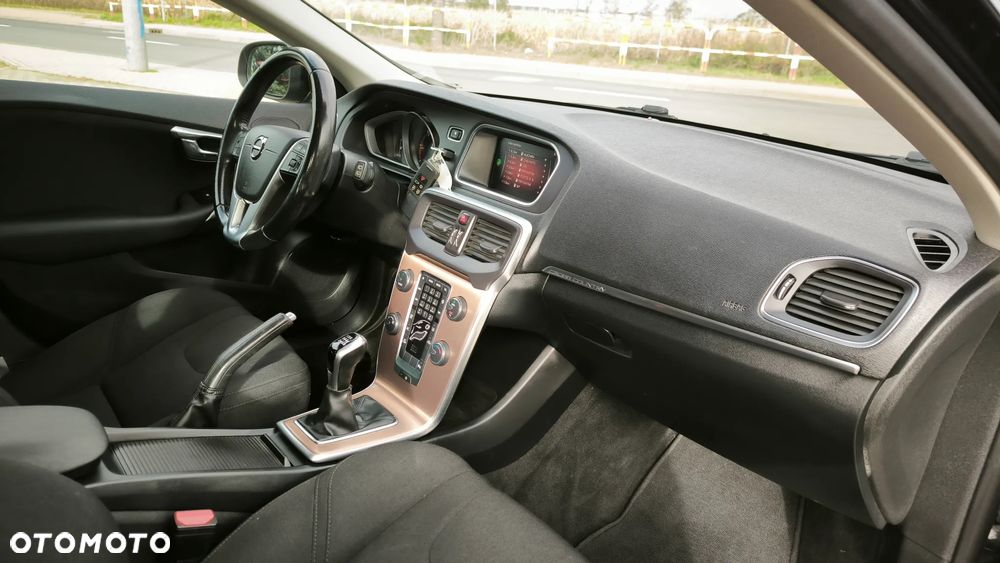 Volvo V40 Cross Country D2 Drive-E Momentum - 5