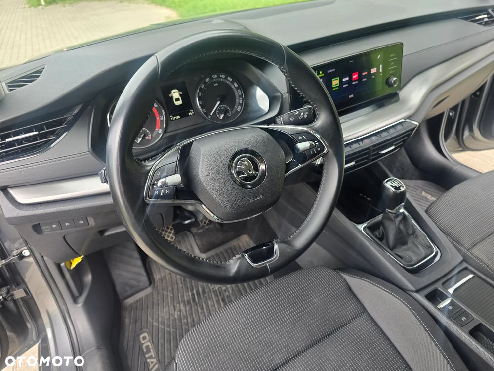 Skoda Octavia - 7