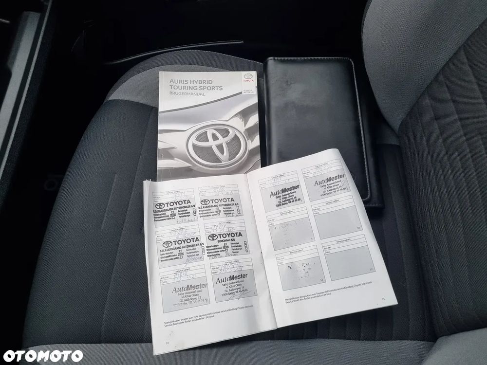 Toyota Auris Hybrid 135 Comfort - 19