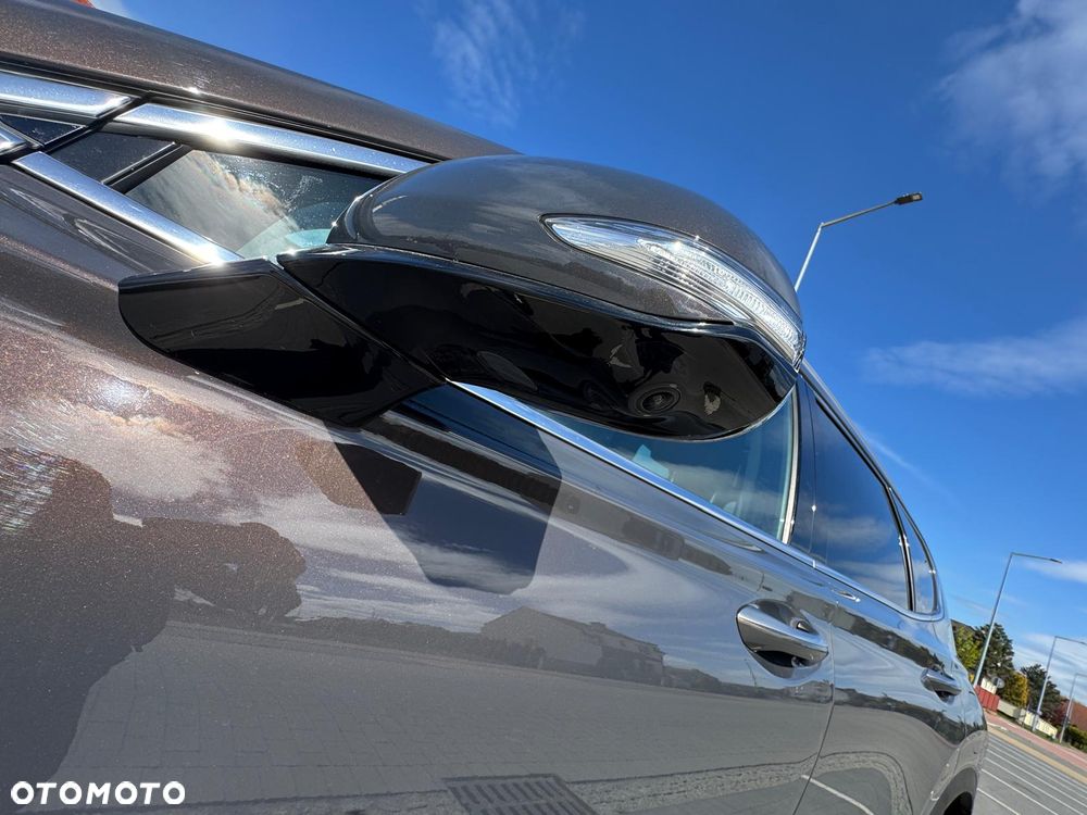 Hyundai Santa Fe 1.6 HEV 4WD SEVEN Signature - 32