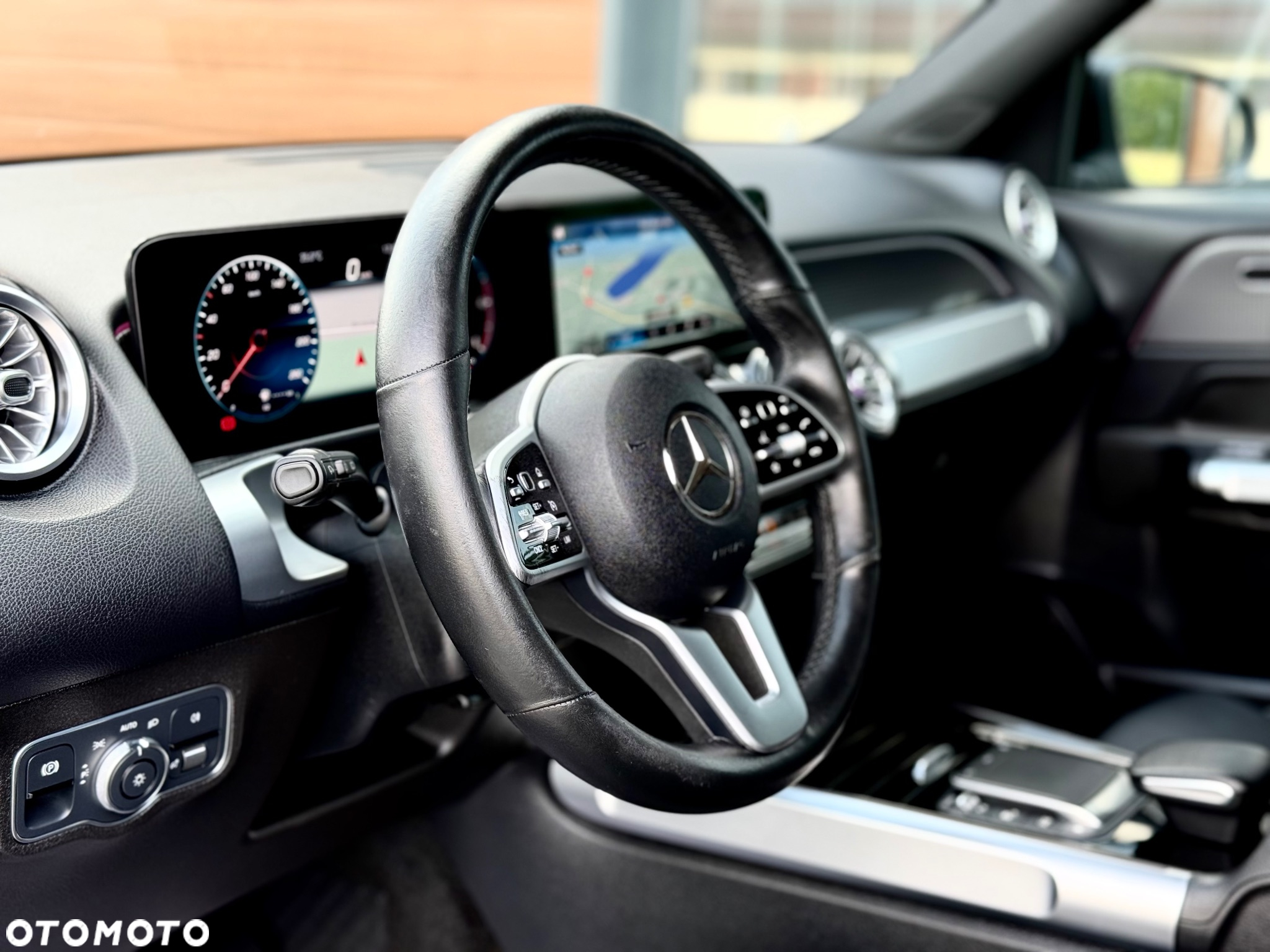 Mercedes-Benz GLB 220 d AMG Line 8G-DCT - 23