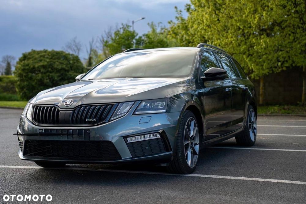 Skoda Octavia 2.0 TDI RS Challenge DSG - 4