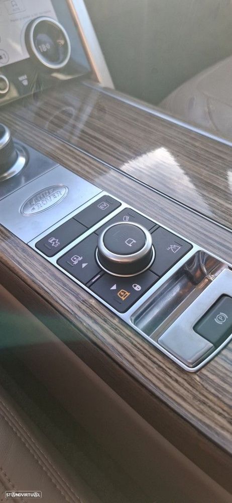 Land Rover Range Rover P400e Plug-in Vogue - 28